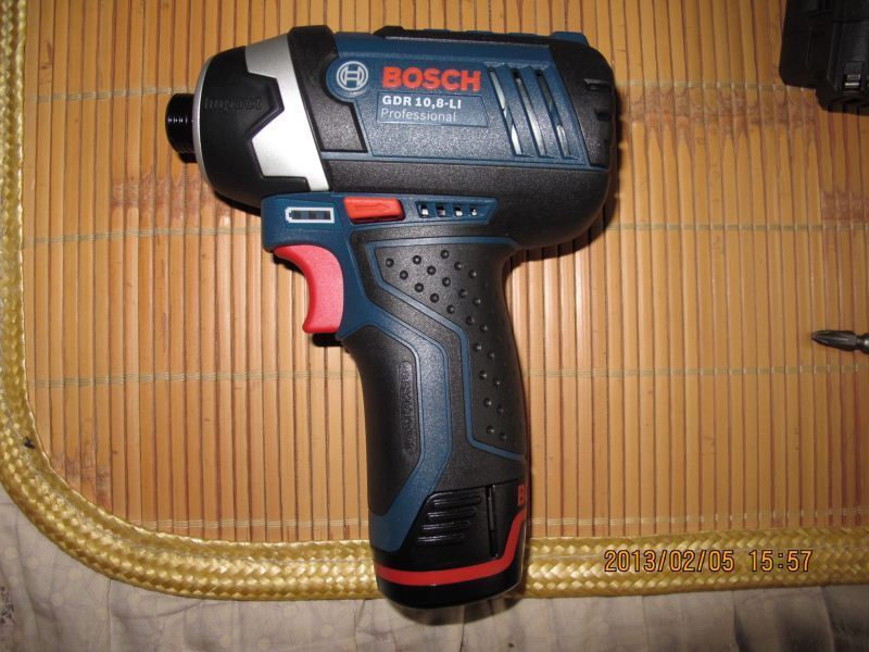 工具出租 - 德國 BOSCH 衝擊式充電起子機 - GDR-10.8V-Li - 20150823232227-343374910.JPG(圖)