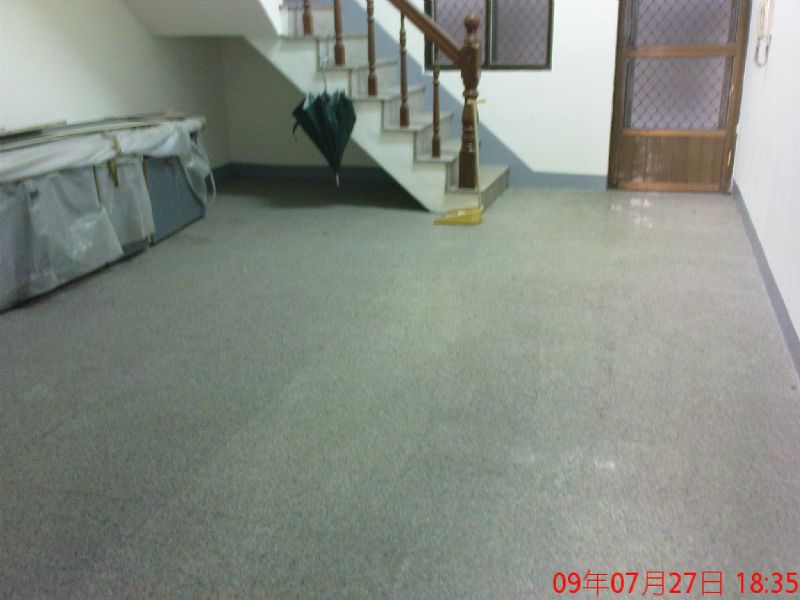 透天5房附冷氣 家具 近和平公園 環境優質 - 20090727230132_621365281.jpg(圖)
