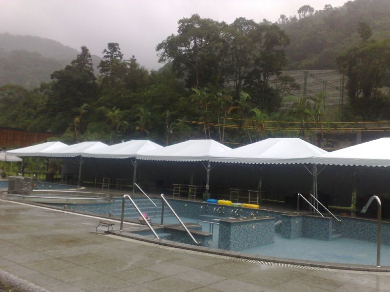 台北縣市,地方活動,活動器材出租舞台燈光音響金字塔帳宮廷帳帝王帳造型truss會議桌靠背椅塑膠椅接龍帳展覽工程紅地毯紅絨圍籬發電機玻璃圓桌休閒桌組大圖輸出舞台燈光音響帳棚桌椅展覽工程 - 20120301162557-592910647.jpg(圖)