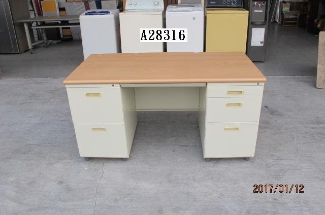 A28316 震旦140 鋼製 辦公桌 新竹二手家具,收購2手傢俱,台北二手傢俱,尋寶屋二手館,回收二手家具,新竹二手傢俱,回收辦公桌椅 - 20170304134718-606592474.jpg(圖)
