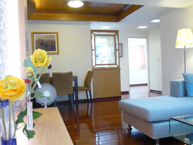 桃園買屋.中正區買屋精選大3房車位.~巴黎伯爵~.前陽台進出.四面採光.格局優.開價:568萬.請洽:0988396585江壹正