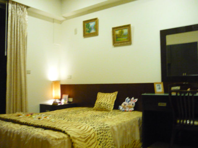 桃園買屋.春日路買屋精選1大房/1廳/1衛/1廚.~航空visa~.個性獨立化空間.格局佳.開價才298萬.請洽:0988396585江壹正