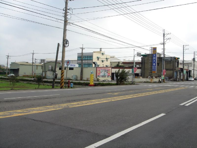 售 桃園 觀音中山路工業地1700坪~每坪才6萬5~12米路 - 20130829111856_746843414.JPG(圖)