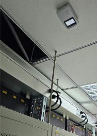 直立式土塵PM2.5監測傳送器-發電機集合式電表-控制器CO2濃度氣體傳送器出線型表面式溫度計-大圓頭PT100信號轉換器_圖片(1)