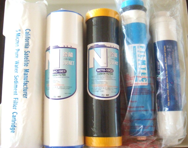 飲水機-Ro機-濾心促銷優惠-各式零配件濾心歡迎批發、零售●淨水器專用前置3道式濾心熱賣中●買到賺到快來搶購^^~  - 20091202100530_720041000.JPG(圖)