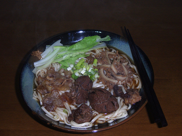  眷村牛肉麵的技術轉移                                    - 20090422102306_367723875.JPG(圖)