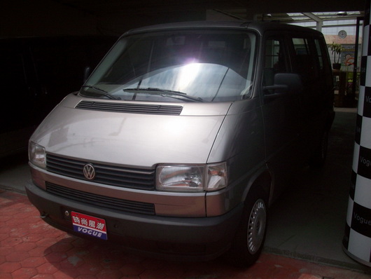 時尚汽車 04年 Volkswagen T4 2.0L 手排 短軸 8人座 28萬 可議價 0985070876 廖先生 - 20090519110423_703162468.jpg(圖)