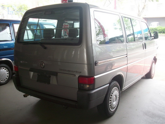 時尚汽車 04年 Volkswagen T4 2.0L 手排 短軸 8人座 28萬 可議價 0985070876 廖先生 - 20090519110423_703168734.jpg(圖)