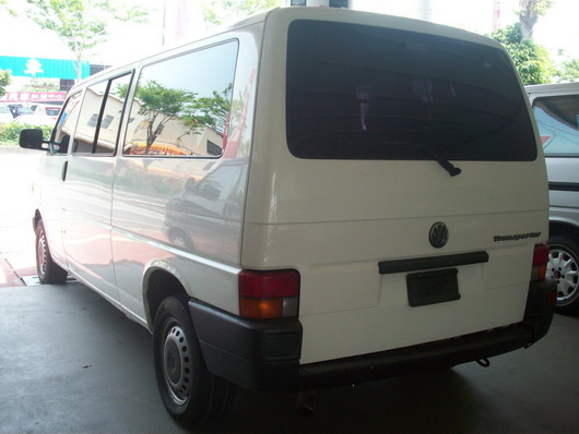 時尚汽車 00年 Volkswagen T4 2.0 手排 長軸 11人座 15萬 可議價 0985070876 廖先生  - 20090519112743_704580640.jpg(圖)