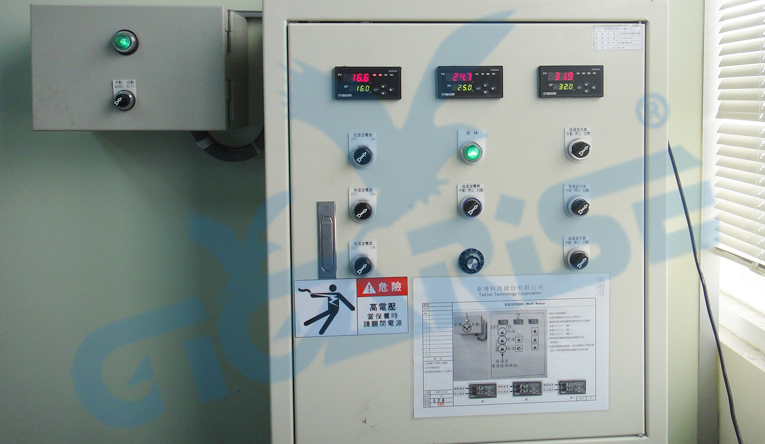 SE700滑軌型雙組輸出/直流電壓/電流,熱電偶溫度轉換器,直流雙組輸出熱電偶溫度轉換器,可規劃測温電阻溫度轉換器,PT100歐姆溫度傳訊器,類比兩線式傳訊器,微電 - 20171014134811-112818159.jpg(圖)
