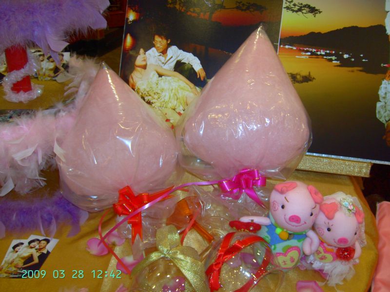 古早味棉花糖,棉花糖機出租,結婚,婚宴,二次進場,送客禮,迎賓禮,謝客禮,親子活動,情人節,花束傳情,畢業禮,公司,社團,校園,園遊會,活動,佈置,教學 - 20090522133740_971541781.jpg(圖)