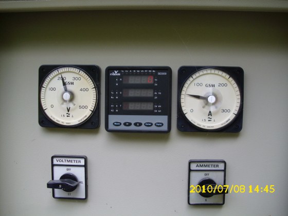 集合式電表SE5000三相三線電壓表,三相四線電壓表,RS485三相電壓表,RS485三相電流表,RS485瓦表,RS485瓦特表,CT5A瓦特表,3 CT電流表,集合式電表,三相三線電壓表  - 20090531152750_891850573.jpg(圖)
